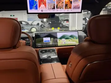 2025 Geely Galaxy M9 с пробегом 12 000 км