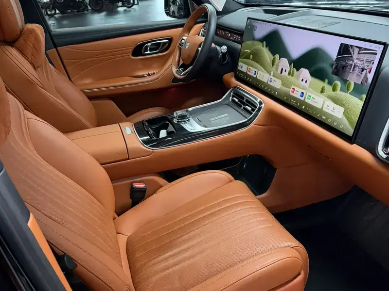 2025 Geely Galaxy M9 с пробегом 12 000 км