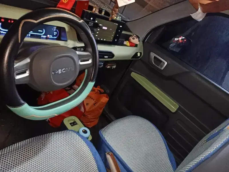 2024 Geely Panda с пробегом 8 000 км