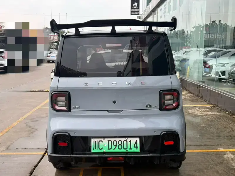 2024 Geely Panda с пробегом 16 000 км