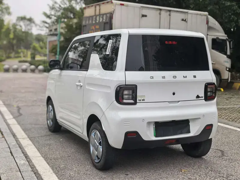 2024 Geely Panda с пробегом 23 000 км