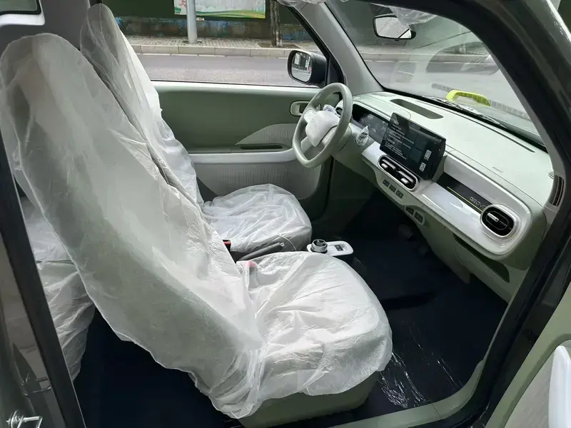 2025 Geely Panda с пробегом 15 000 км