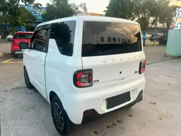 2023 Geely Panda с пробегом 5 000 км