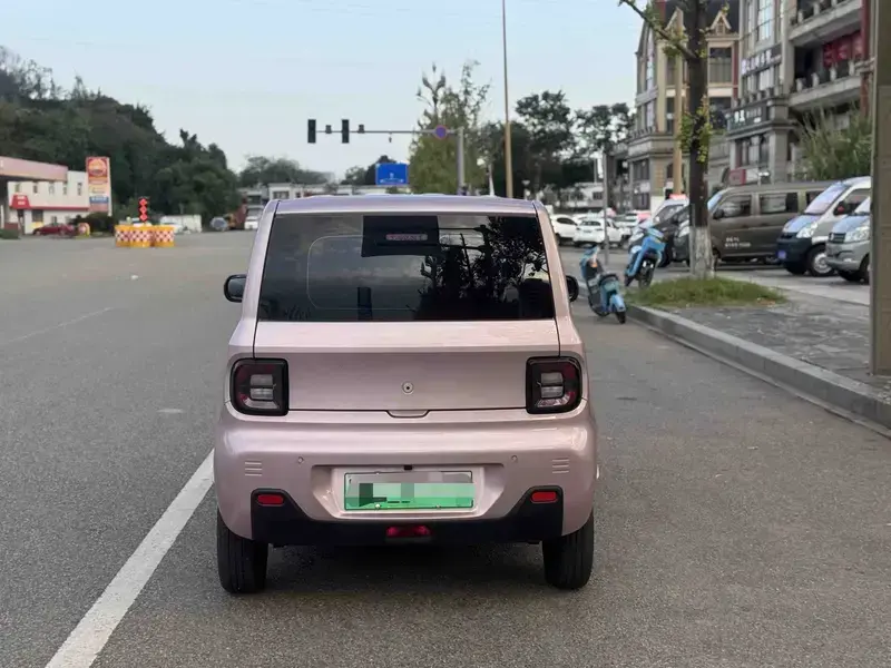 2024 Geely Panda с пробегом 14 000 км