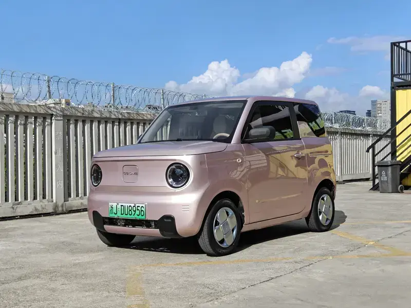2023 Geely Panda с пробегом 15 000 км