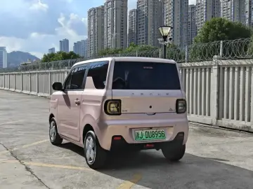 2023 Geely Panda с пробегом 15 000 км