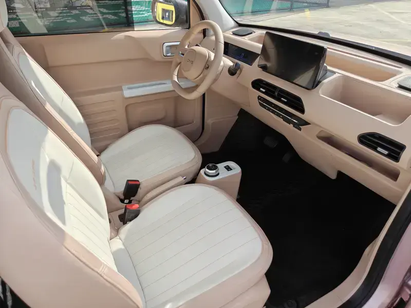 2023 Geely Panda с пробегом 15 000 км