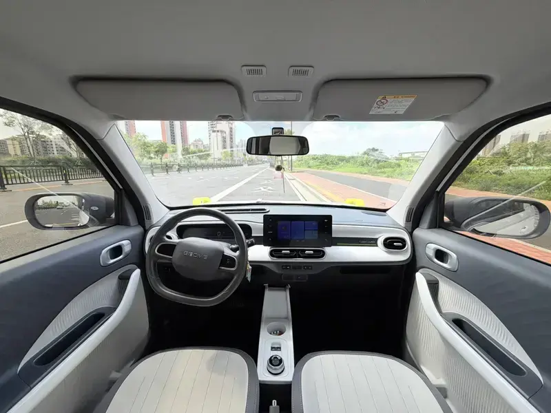 2025 Geely Panda с пробегом 10 000 км