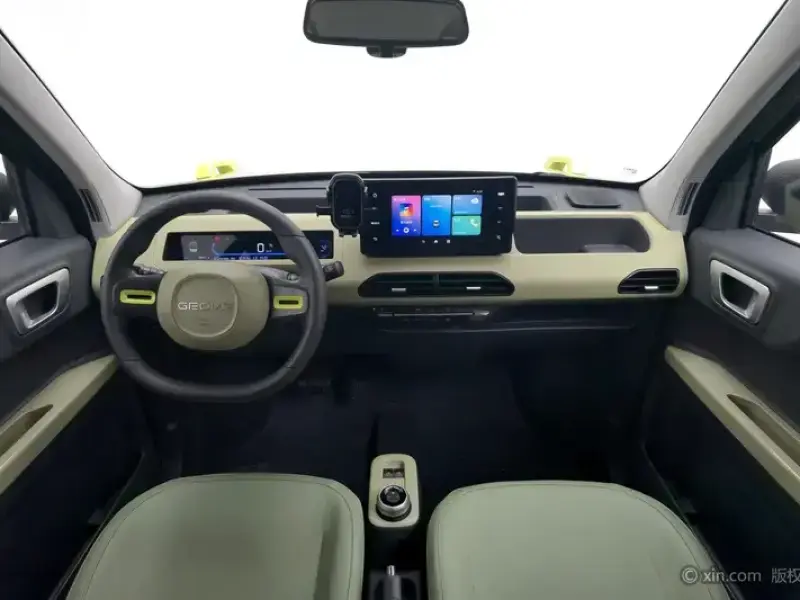 2024 Geely Panda с пробегом 12 200 км