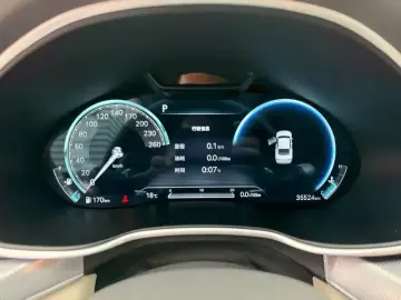 2023 Genesis G80 с пробегом 35 000 км