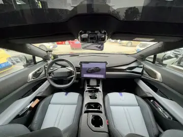 2023 HiPhi Z с пробегом 16 900 км