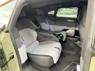 2023 HiPhi Z с пробегом 16 900 км
