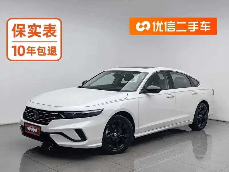 2025 Honda Accord с пробегом 3 500 км