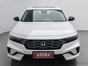 2025 Honda Accord с пробегом 3 500 км