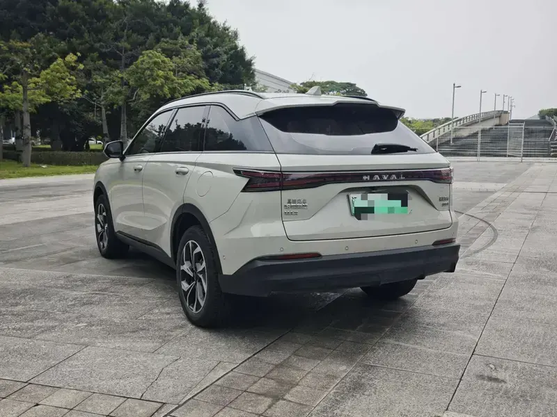 2025 Haval Xiaolong Max с пробегом 31 000 км