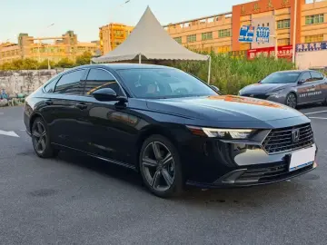 2025 Honda Accord с пробегом 16 000 км