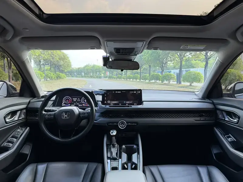 2024 Honda Accord с пробегом 30 000 км