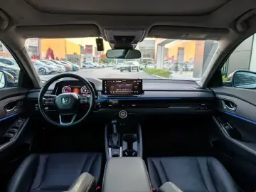2025 Honda Accord с пробегом 16 000 км