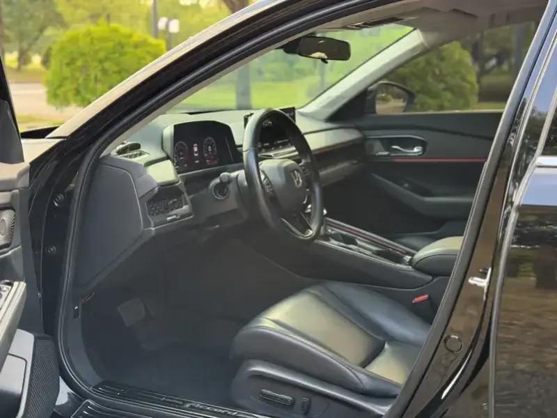 2024 Honda Accord с пробегом 30 000 км