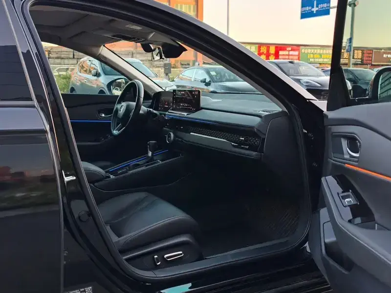 2025 Honda Accord с пробегом 16 000 км