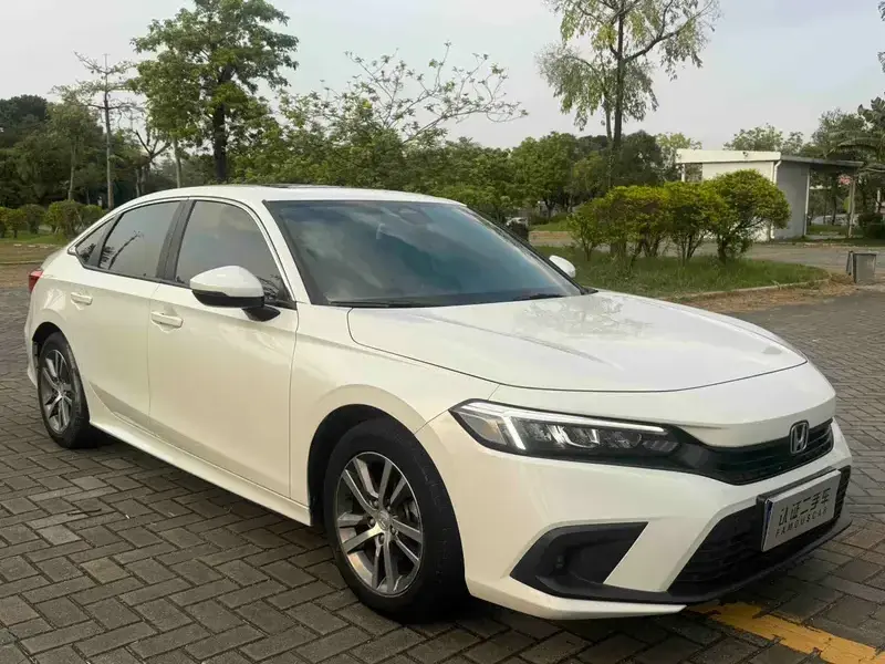 2022 Honda Civic с пробегом 15 000 км