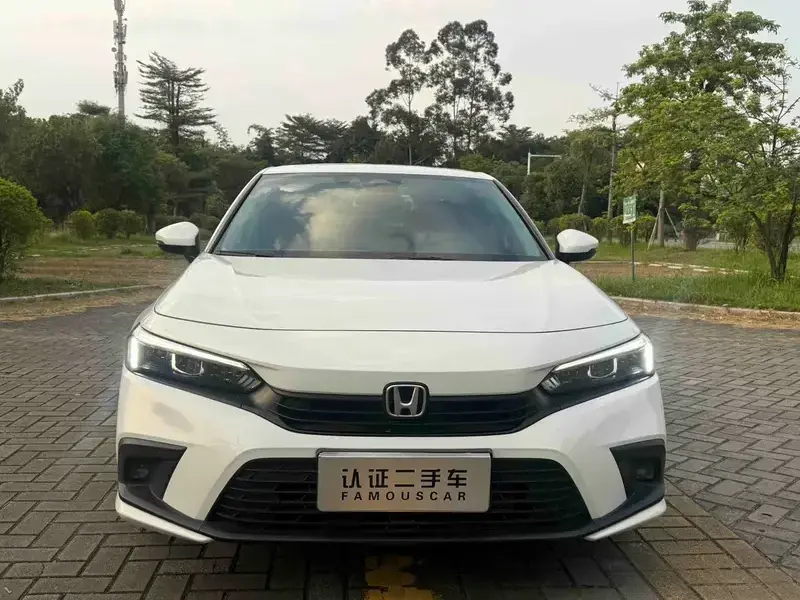 2022 Honda Civic с пробегом 15 000 км
