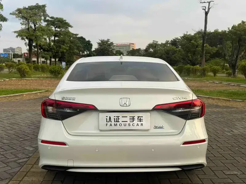 2022 Honda Civic с пробегом 15 000 км
