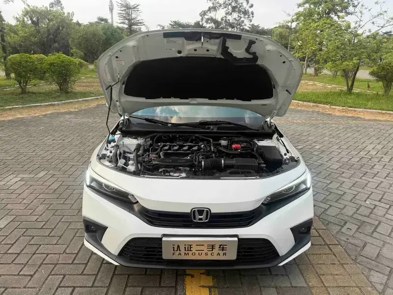 2022 Honda Civic с пробегом 15 000 км