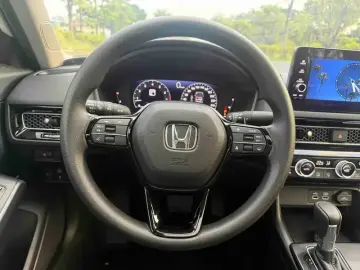 2022 Honda Civic с пробегом 15 000 км