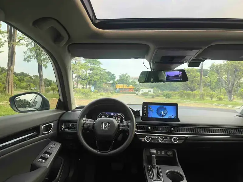 2022 Honda Civic с пробегом 15 000 км