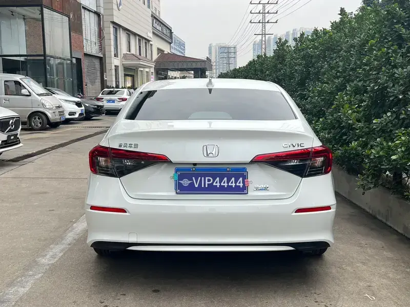 2022 Honda Civic с пробегом 43 000 км