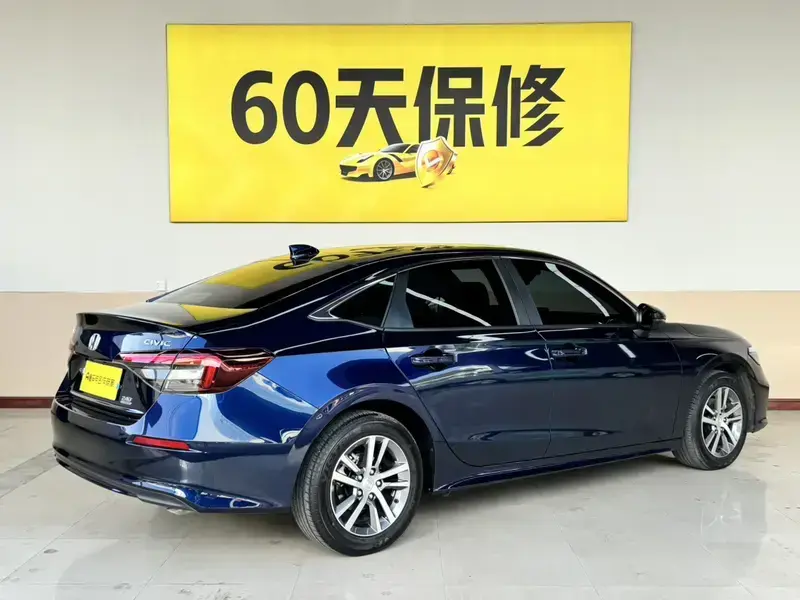 2025 Honda Civic с пробегом 7 500 км