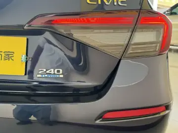 2025 Honda Civic с пробегом 7 500 км