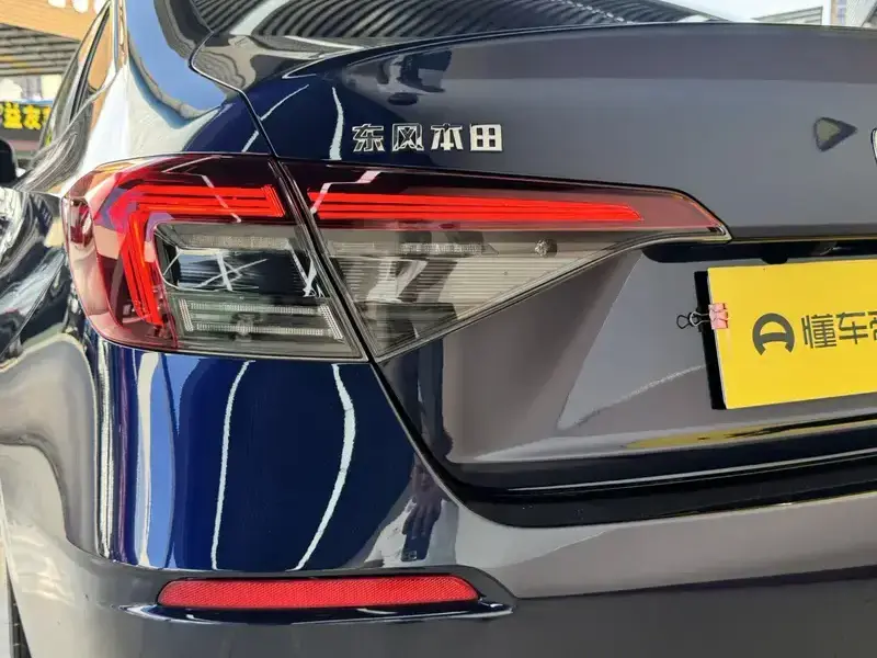 2025 Honda Civic с пробегом 7 500 км
