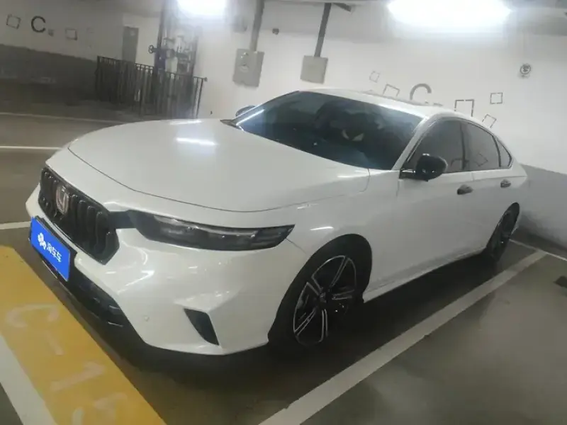 2023 Honda Inspire с пробегом 30 000 км