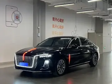 2024 Hongqi H5 с пробегом 44 000 км