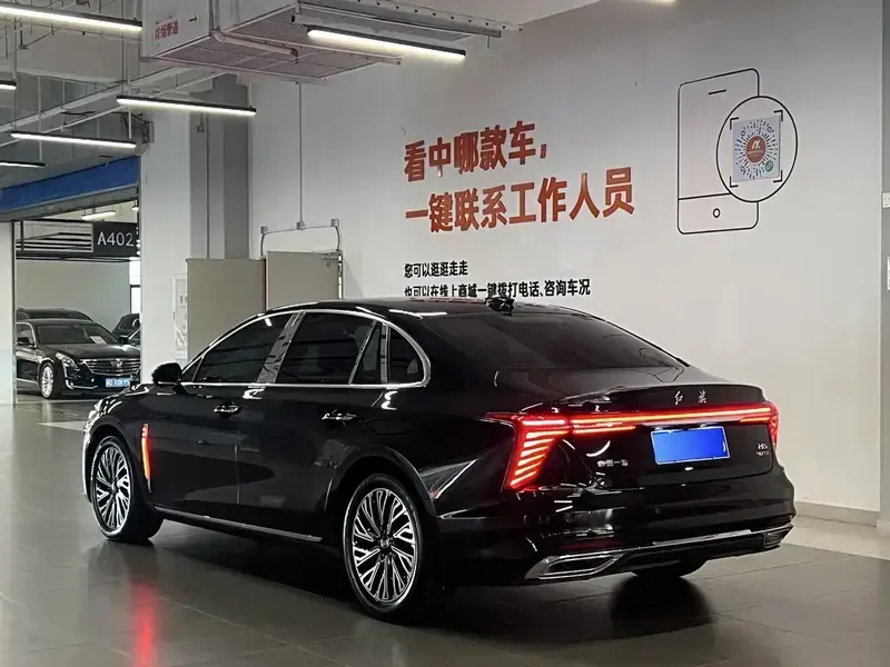 2024 Hongqi H5 с пробегом 44 000 км