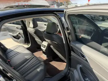 2023 Hongqi H5 с пробегом 51 100 км