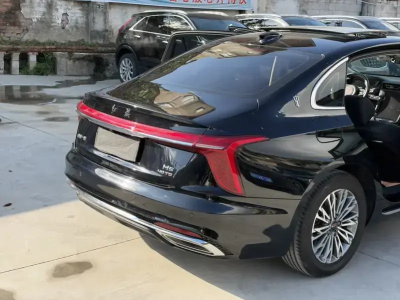 2023 Hongqi H5 с пробегом 51 100 км