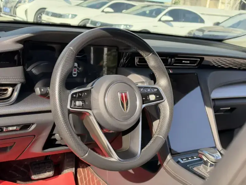 2023 Hongqi H5 с пробегом 51 100 км