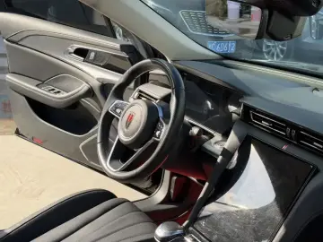 2023 Hongqi H5 с пробегом 51 100 км