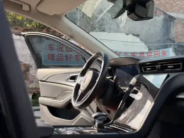 2023 Hongqi H5 с пробегом 51 100 км