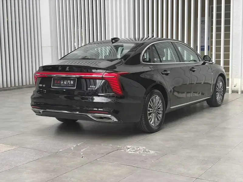 2024 Hongqi H5 с пробегом 57 000 км