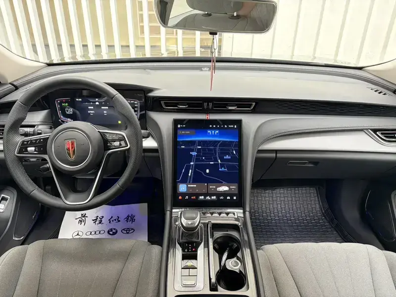 2024 Hongqi H5 с пробегом 57 000 км
