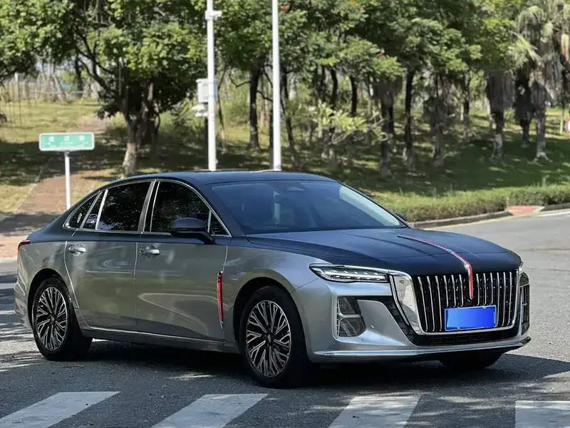 2024 Hongqi H5 с пробегом 25 000 км