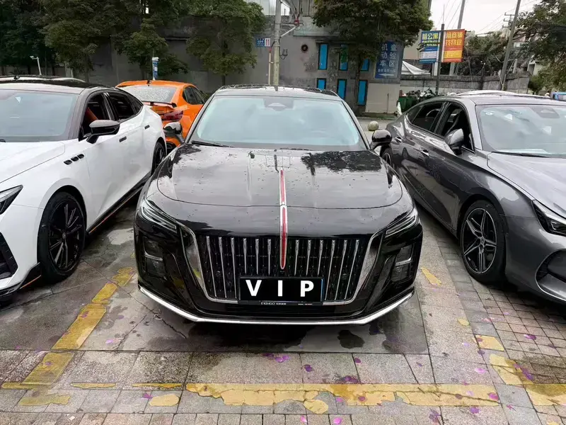 2024 Hongqi H5 с пробегом 27 200 км