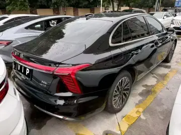 2024 Hongqi H5 с пробегом 27 200 км