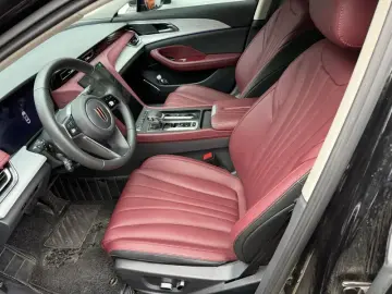 2024 Hongqi H5 с пробегом 27 200 км