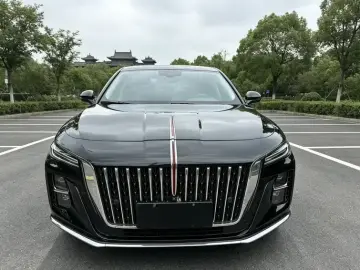 2023 Hongqi H5 с пробегом 43 200 км