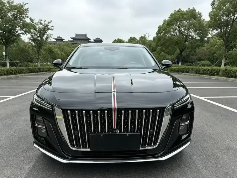 2023 Hongqi H5 с пробегом 43 200 км